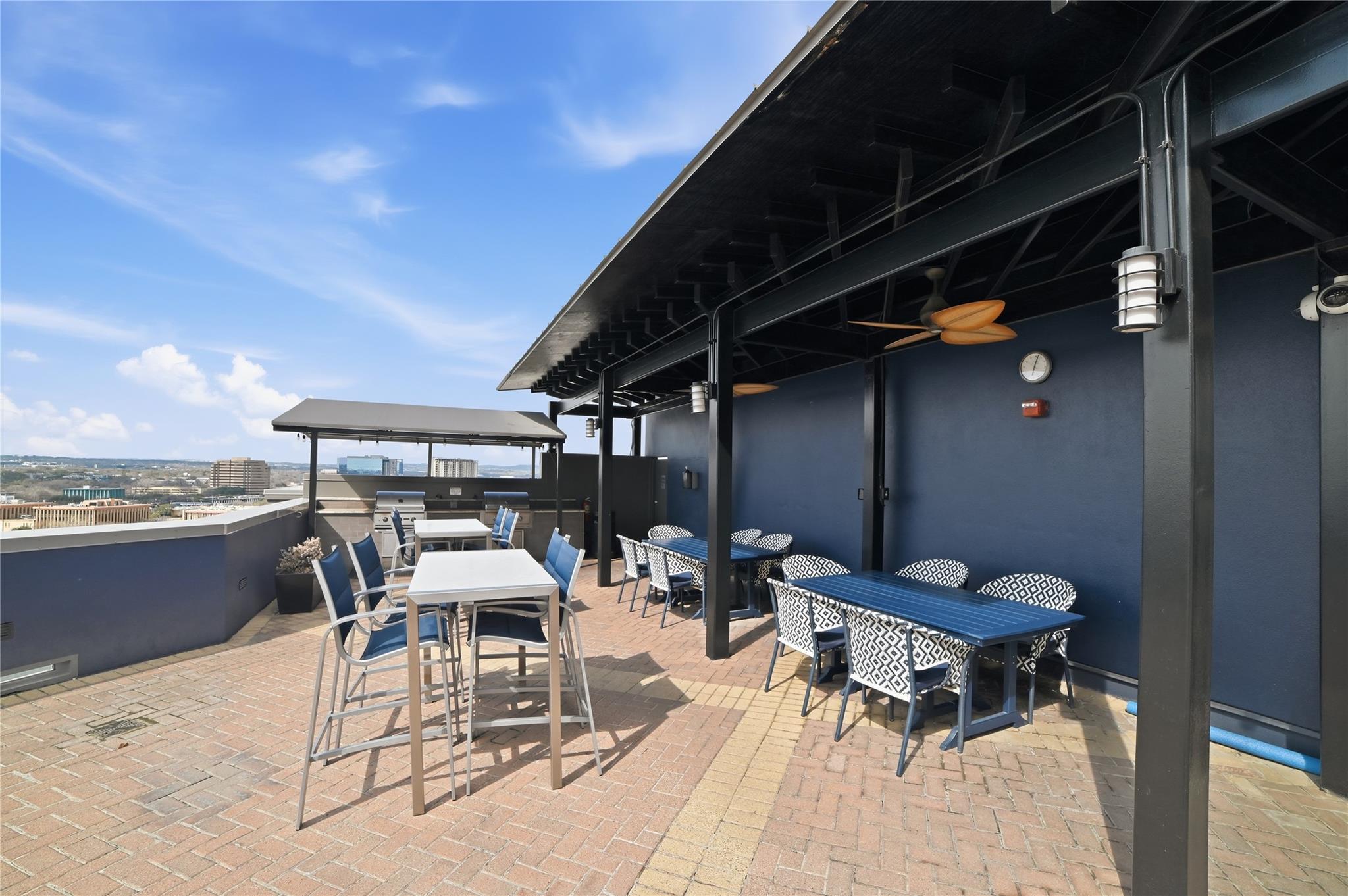 54 Rainey St # 1018, Austin, TX 78701