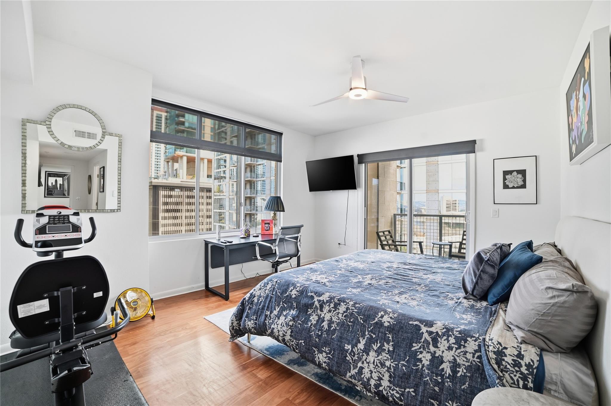 54 Rainey St # 1018, Austin, TX 78701