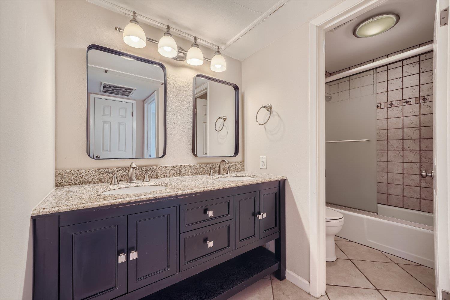 7920 Rockwood Ln # 203, Austin, TX 78757