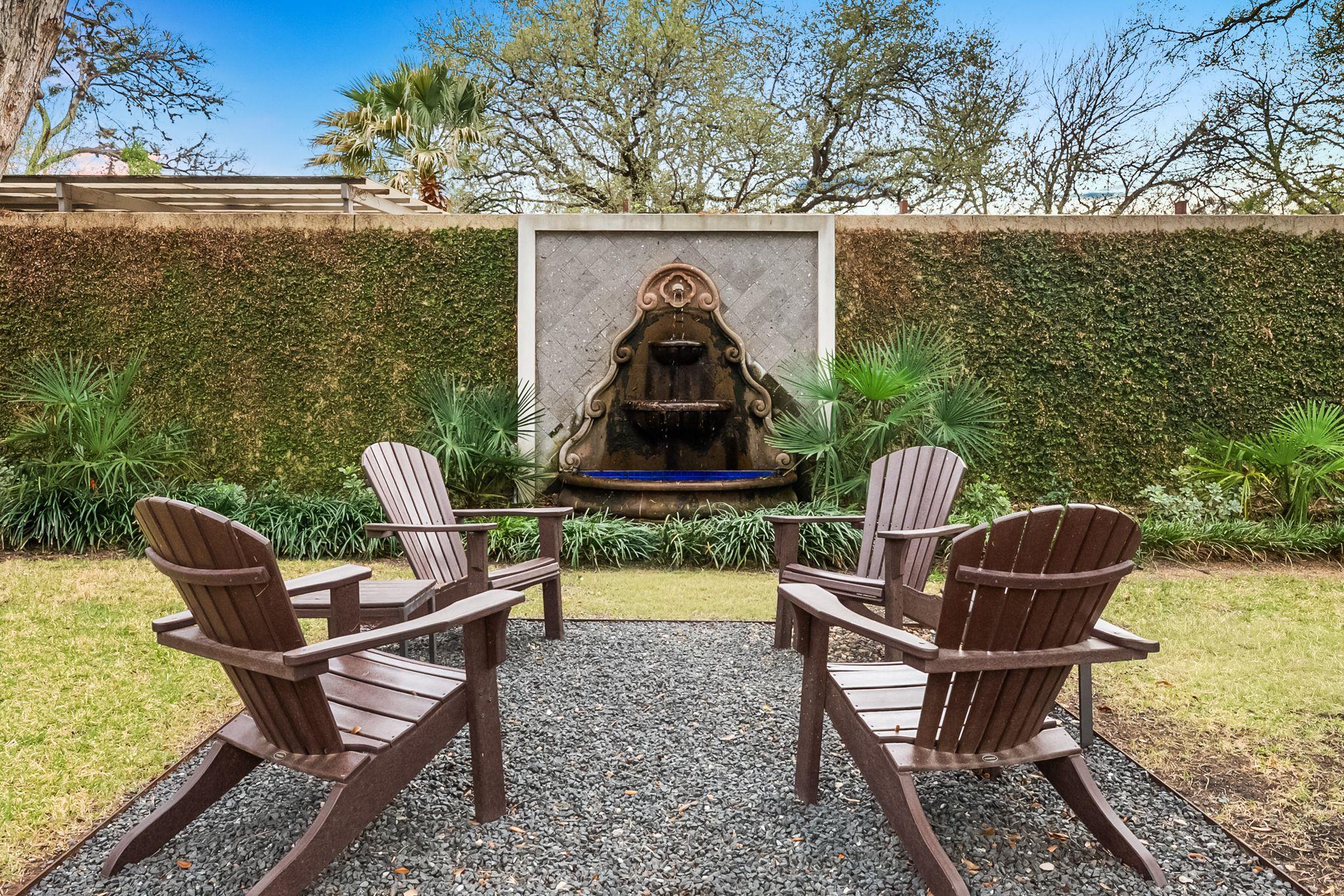 1529 Barton Springs Rd # 13, Austin, TX 78704