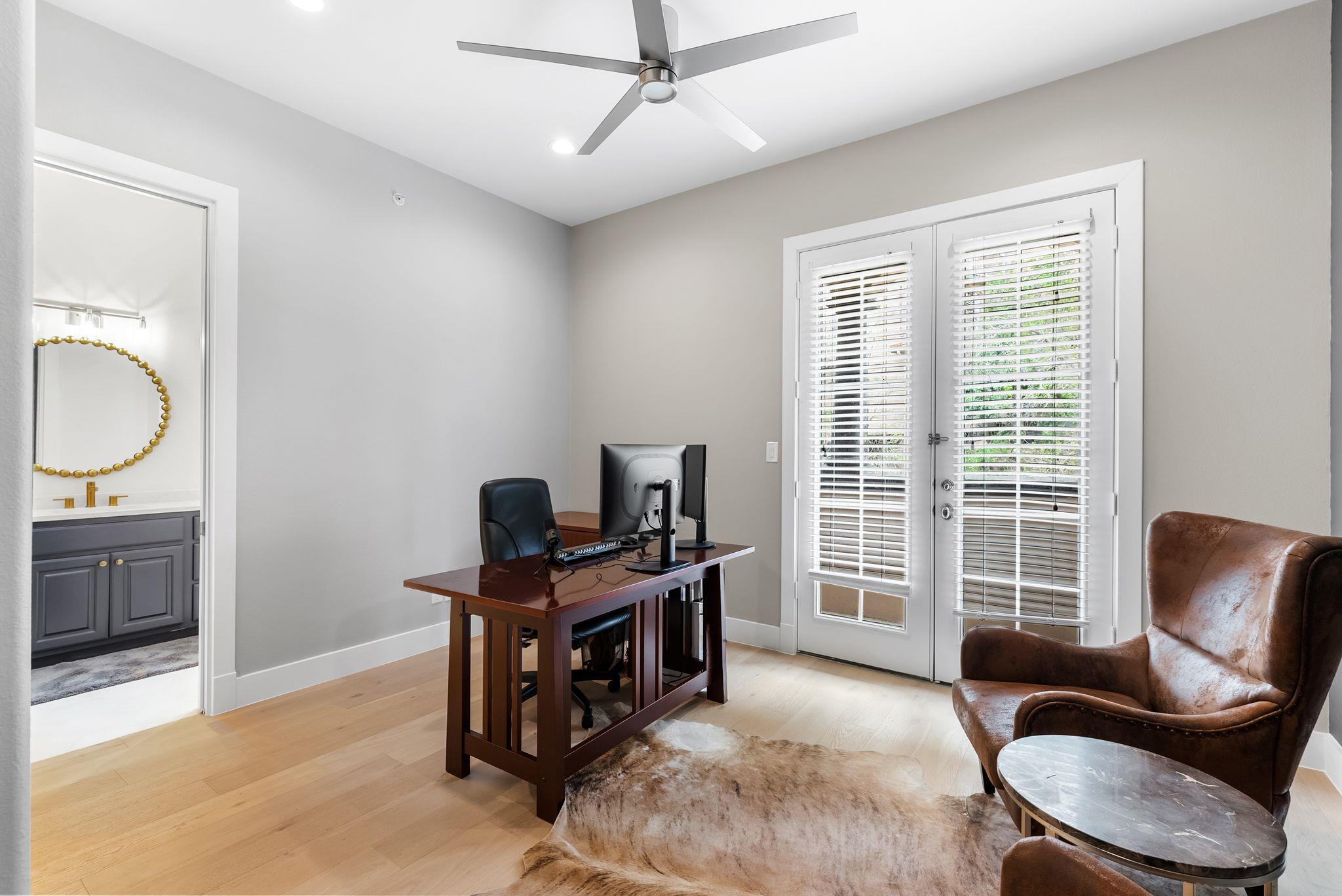 1529 Barton Springs Rd # 13, Austin, TX 78704