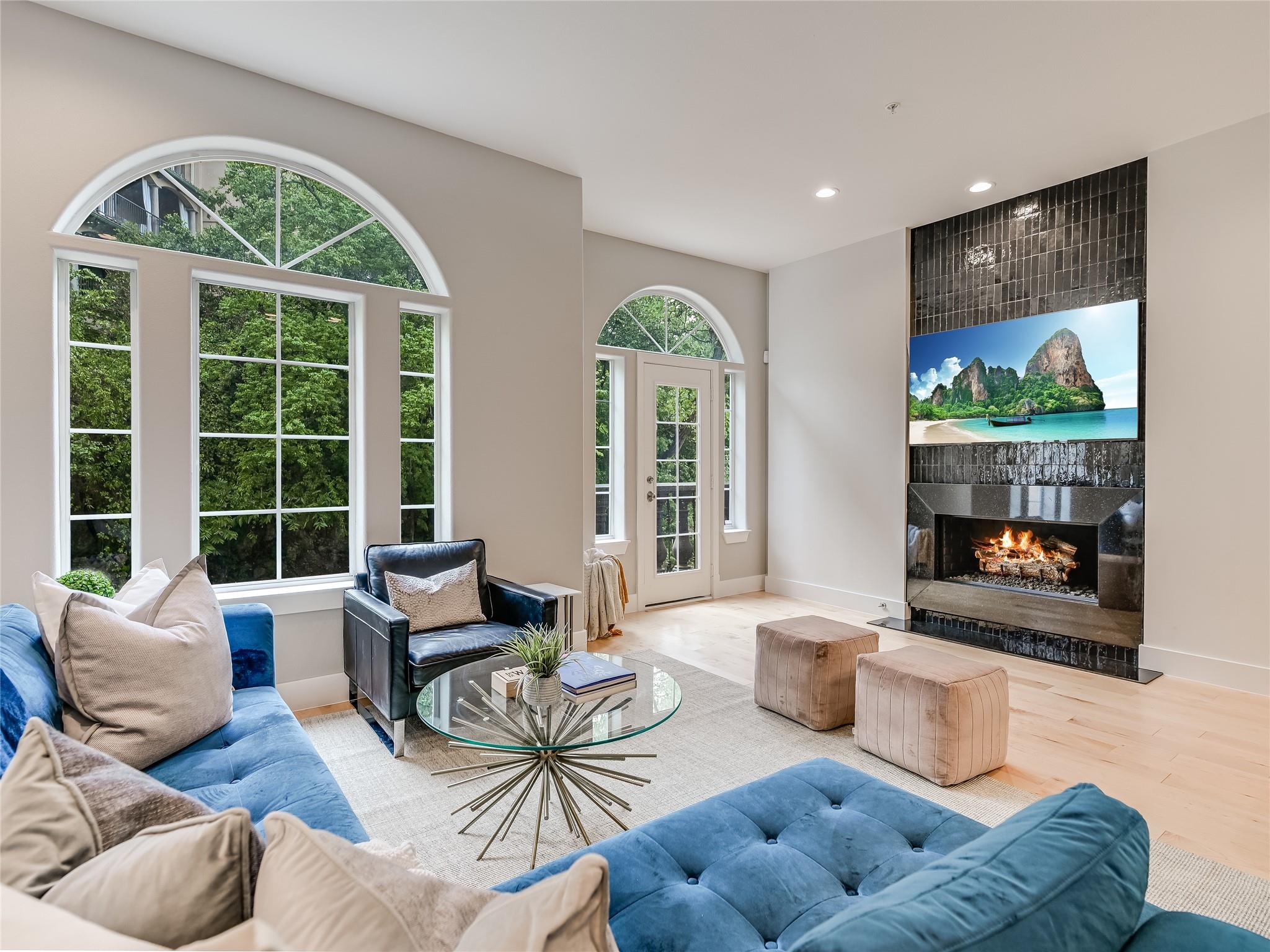 1529 Barton Springs Rd # 13, Austin, TX 78704