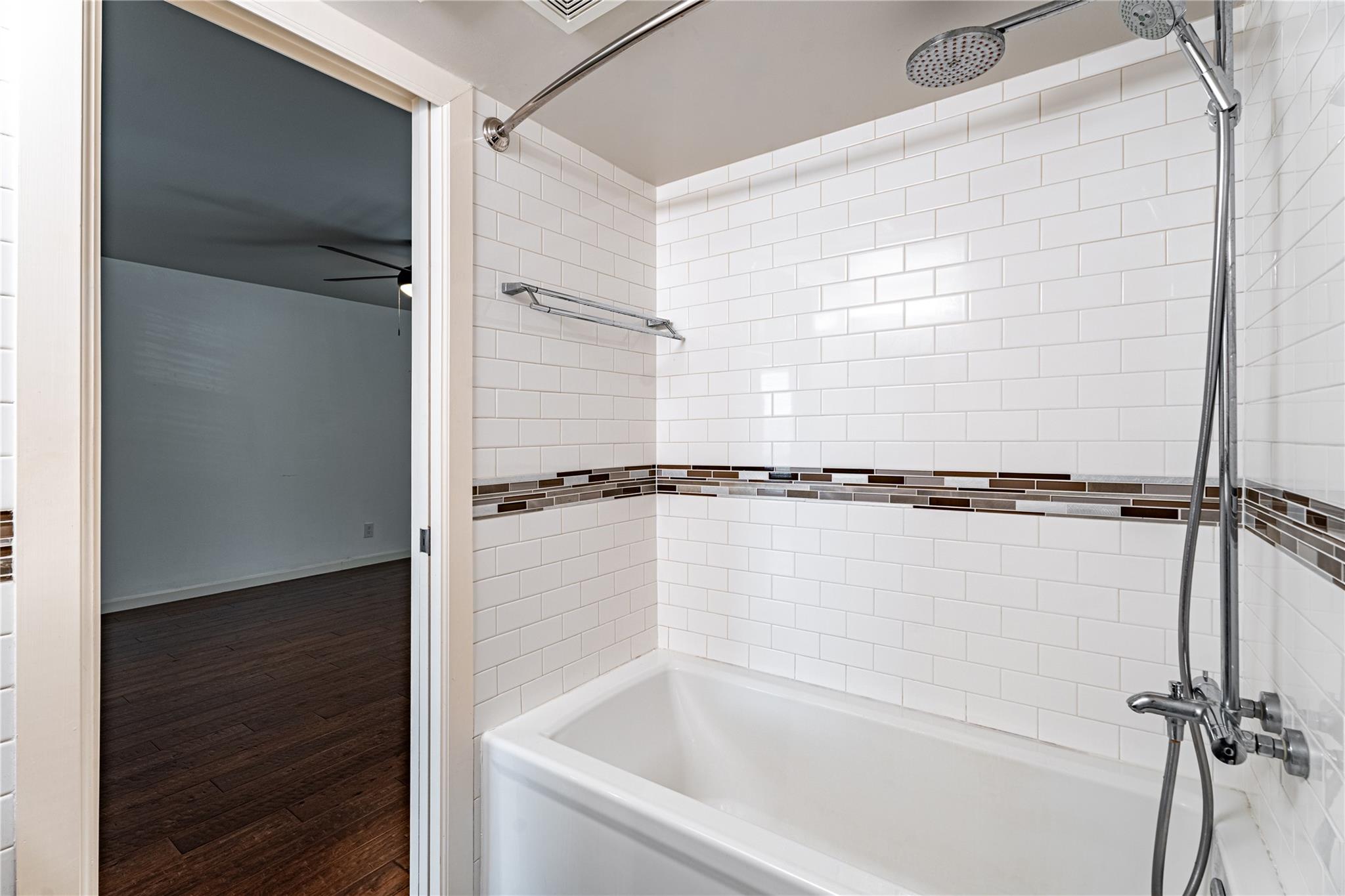 3110 Red River St # C304, Austin, TX 78705