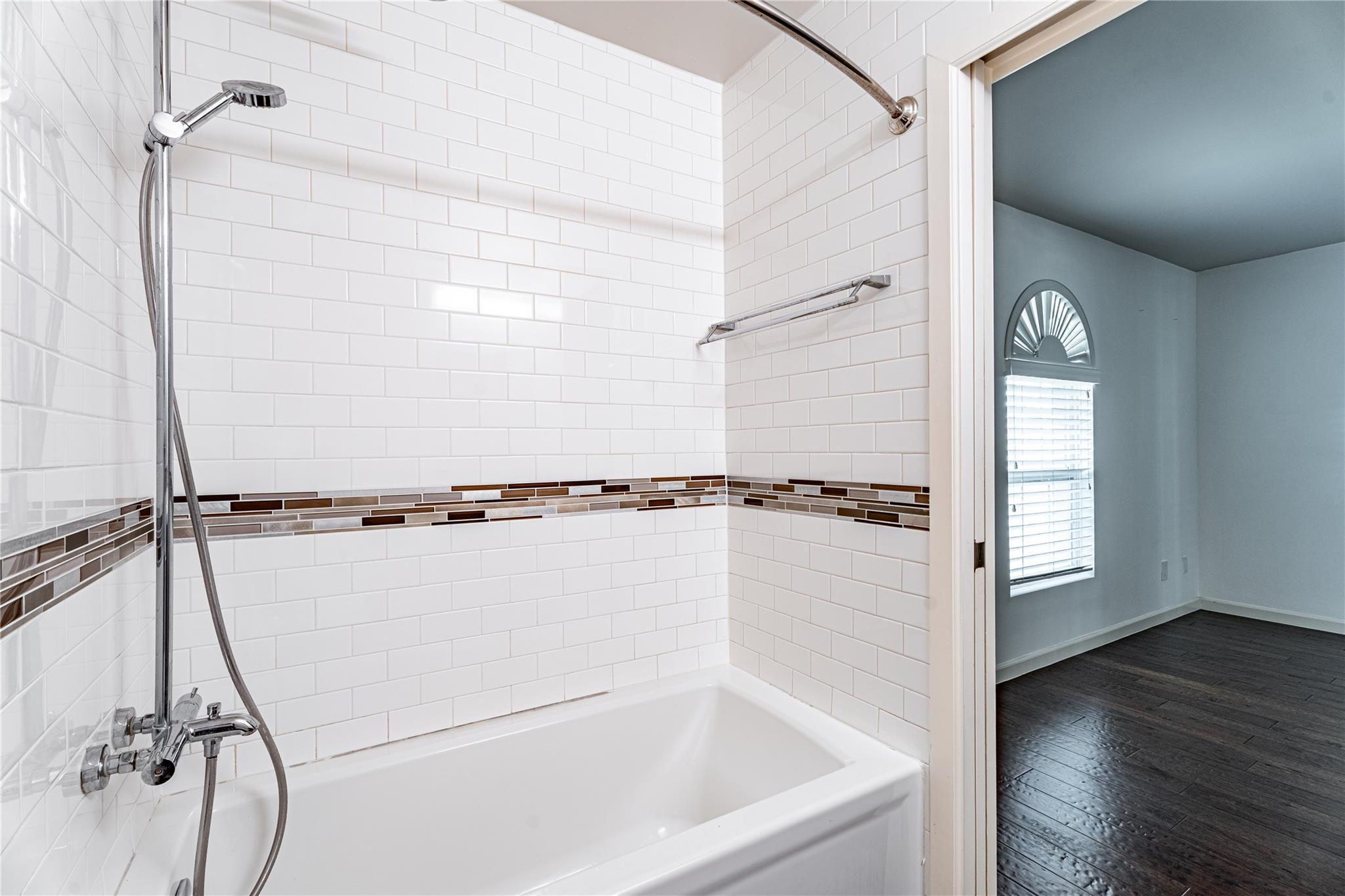 3110 Red River St # C304, Austin, TX 78705