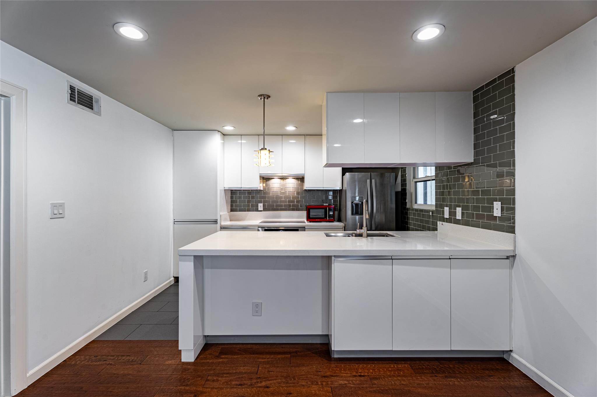 3110 Red River St # C304, Austin, TX 78705