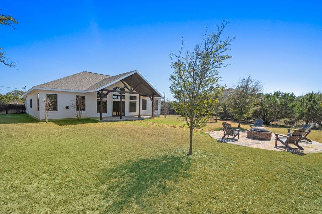 541 Stars And Stripes, Fischer, TX 78623