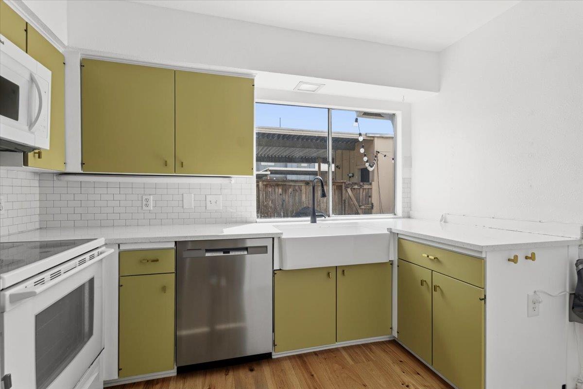 1809 Coronado Hills Dr # 10, Austin, TX 78752