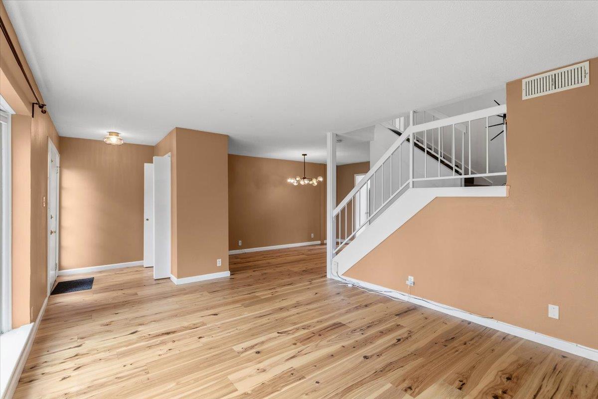 1809 Coronado Hills Dr # 10, Austin, TX 78752