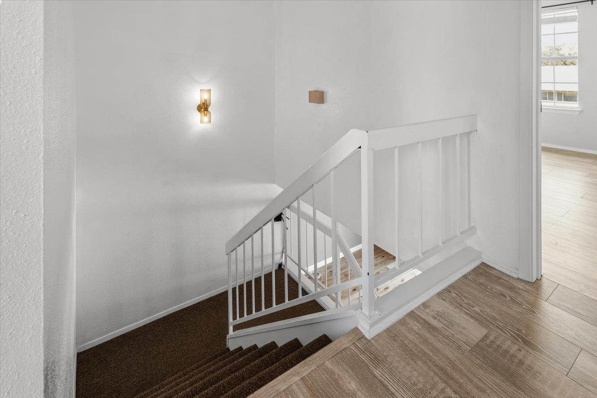 1809 Coronado Hills Dr # 10, Austin, TX 78752