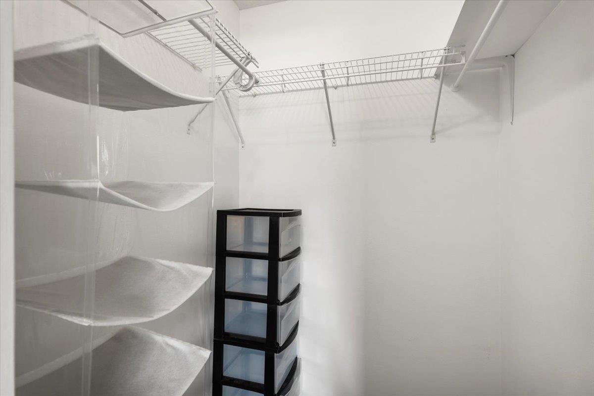 1809 Coronado Hills Dr # 10, Austin, TX 78752