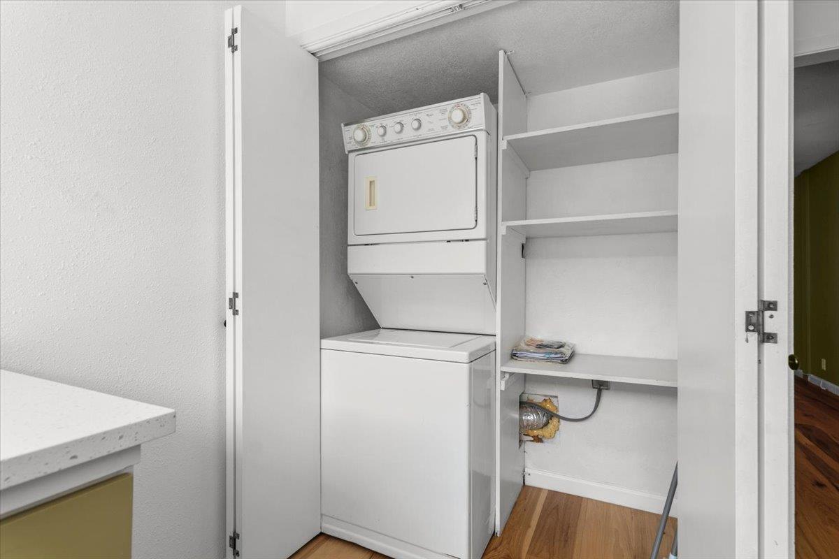 1809 Coronado Hills Dr # 10, Austin, TX 78752