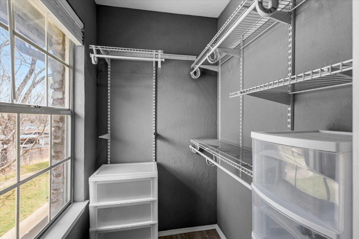 1809 Coronado Hills Dr # 10, Austin, TX 78752