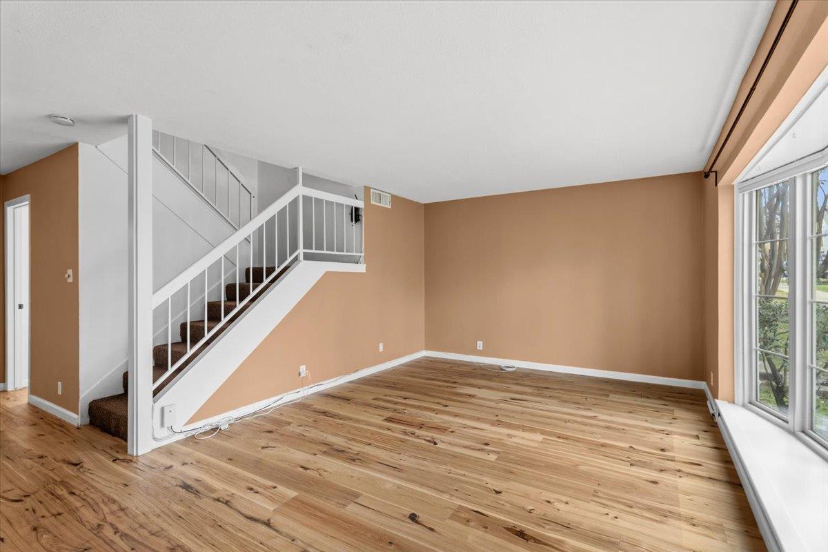 1809 Coronado Hills Dr # 10, Austin, TX 78752