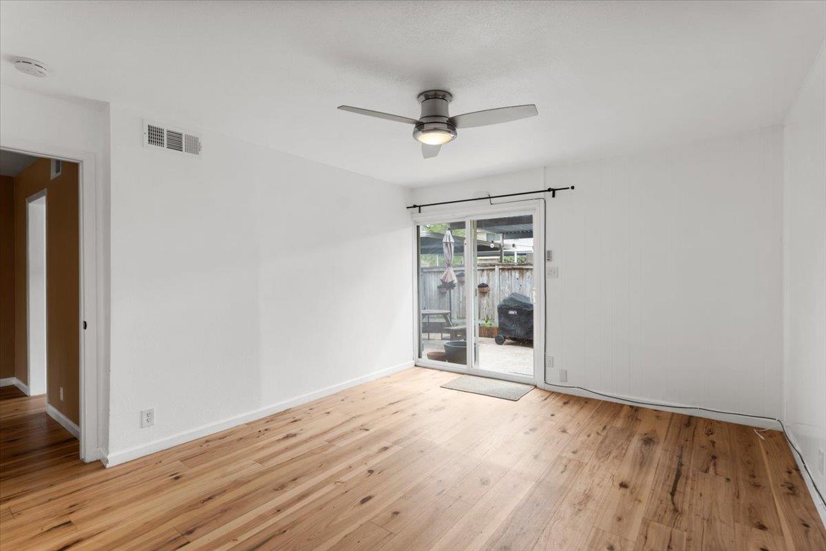 1809 Coronado Hills Dr # 10, Austin, TX 78752