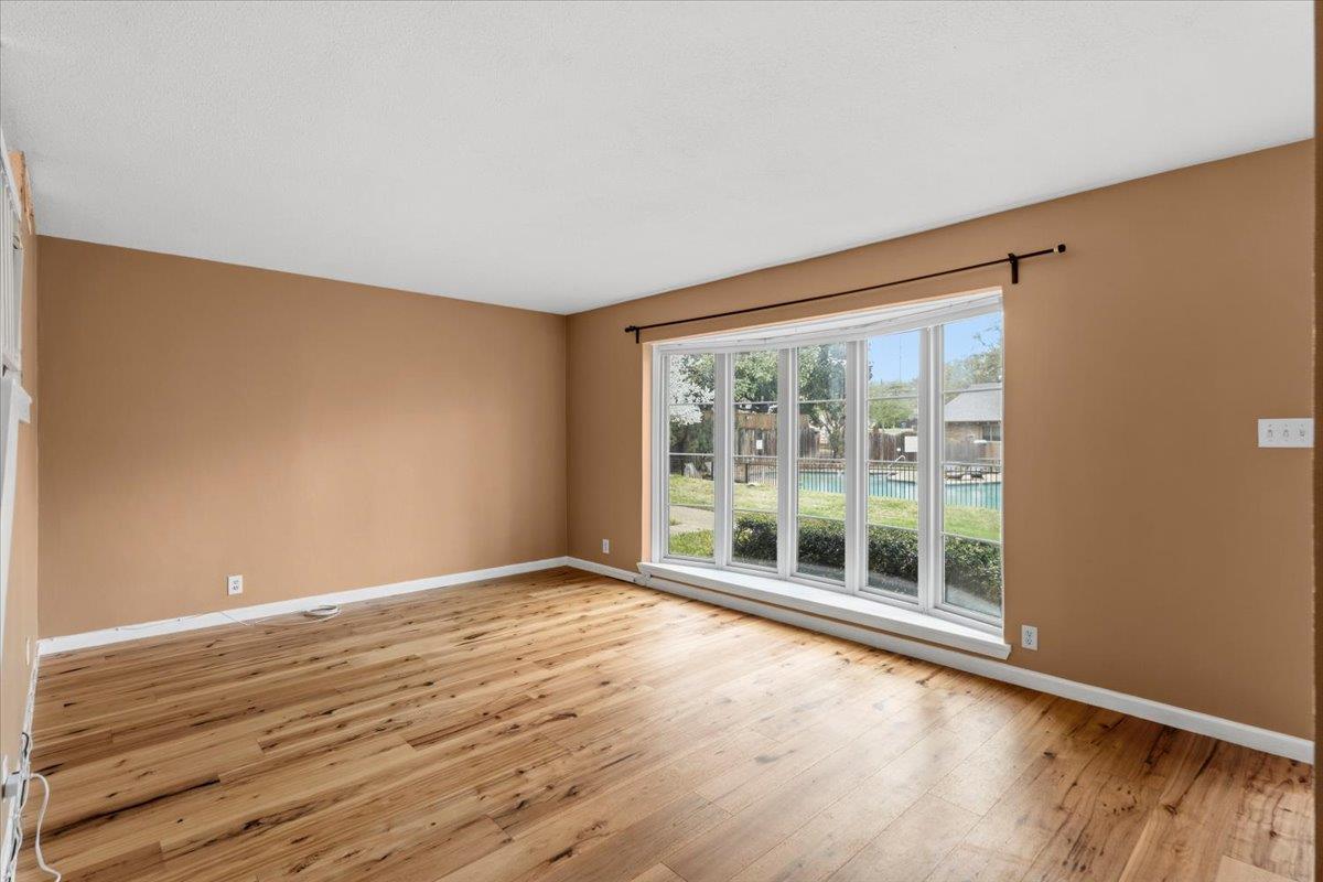 1809 Coronado Hills Dr # 10, Austin, TX 78752