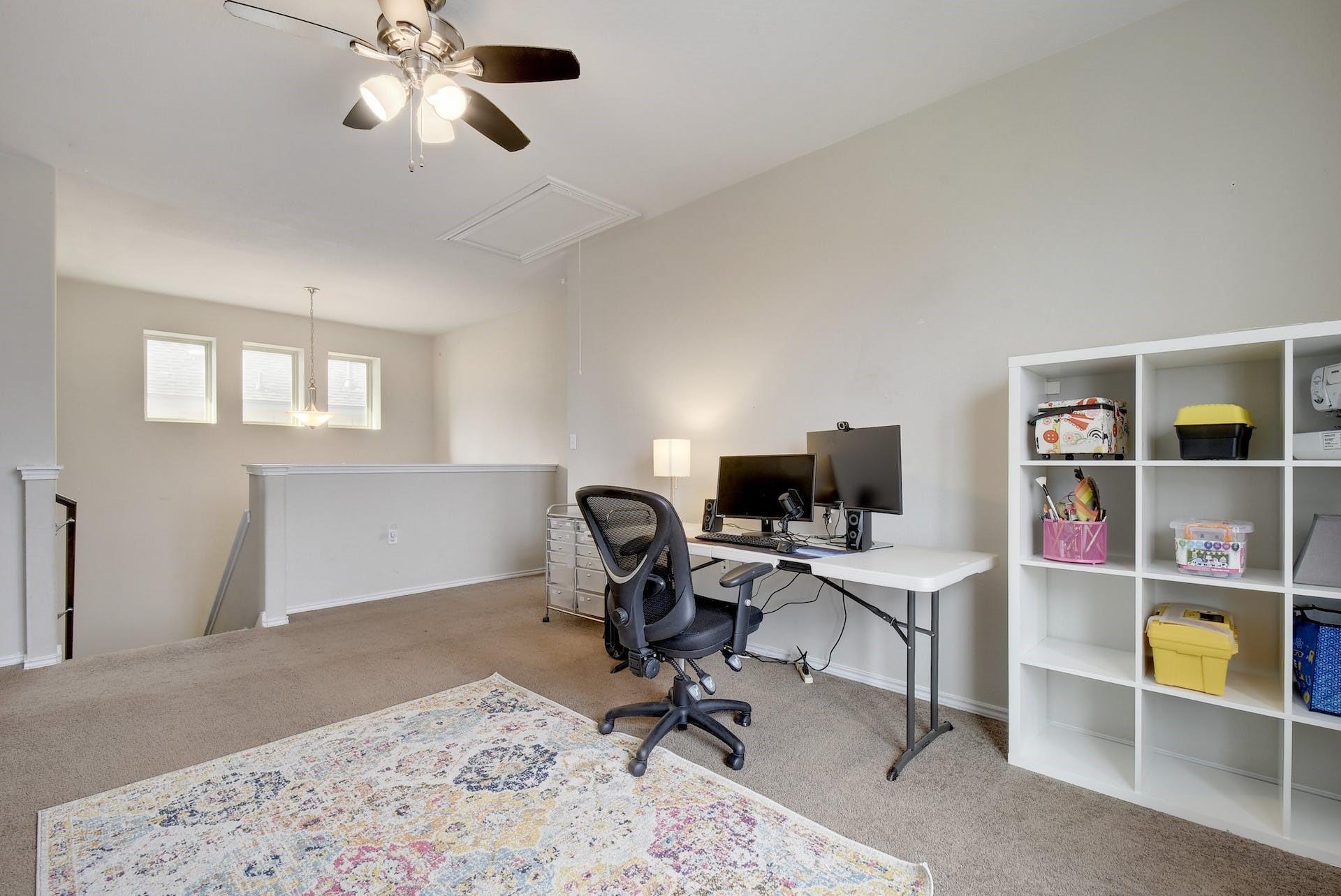 5321 Daimler Dr, Austin, TX 78744