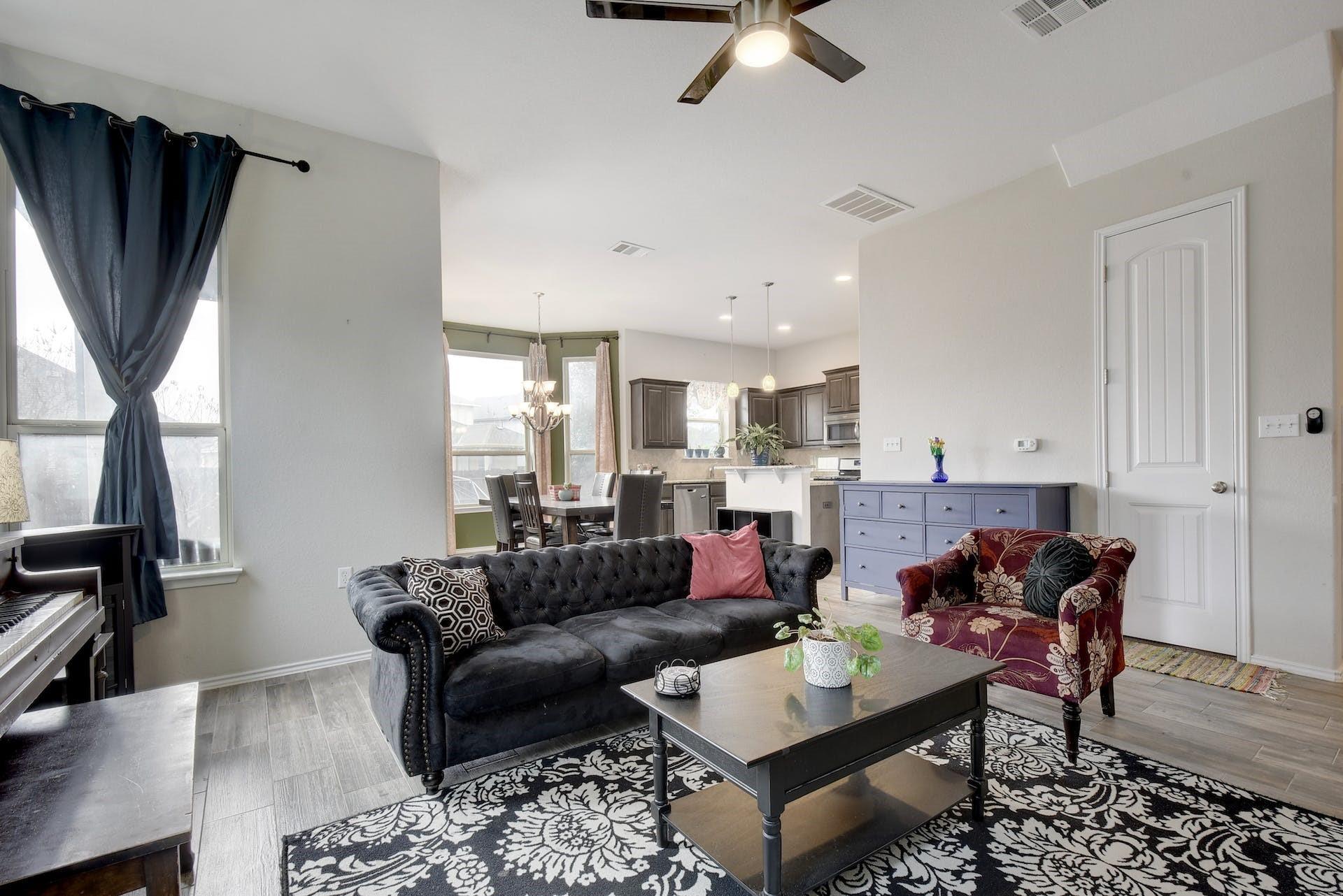 5321 Daimler Dr, Austin, TX 78744