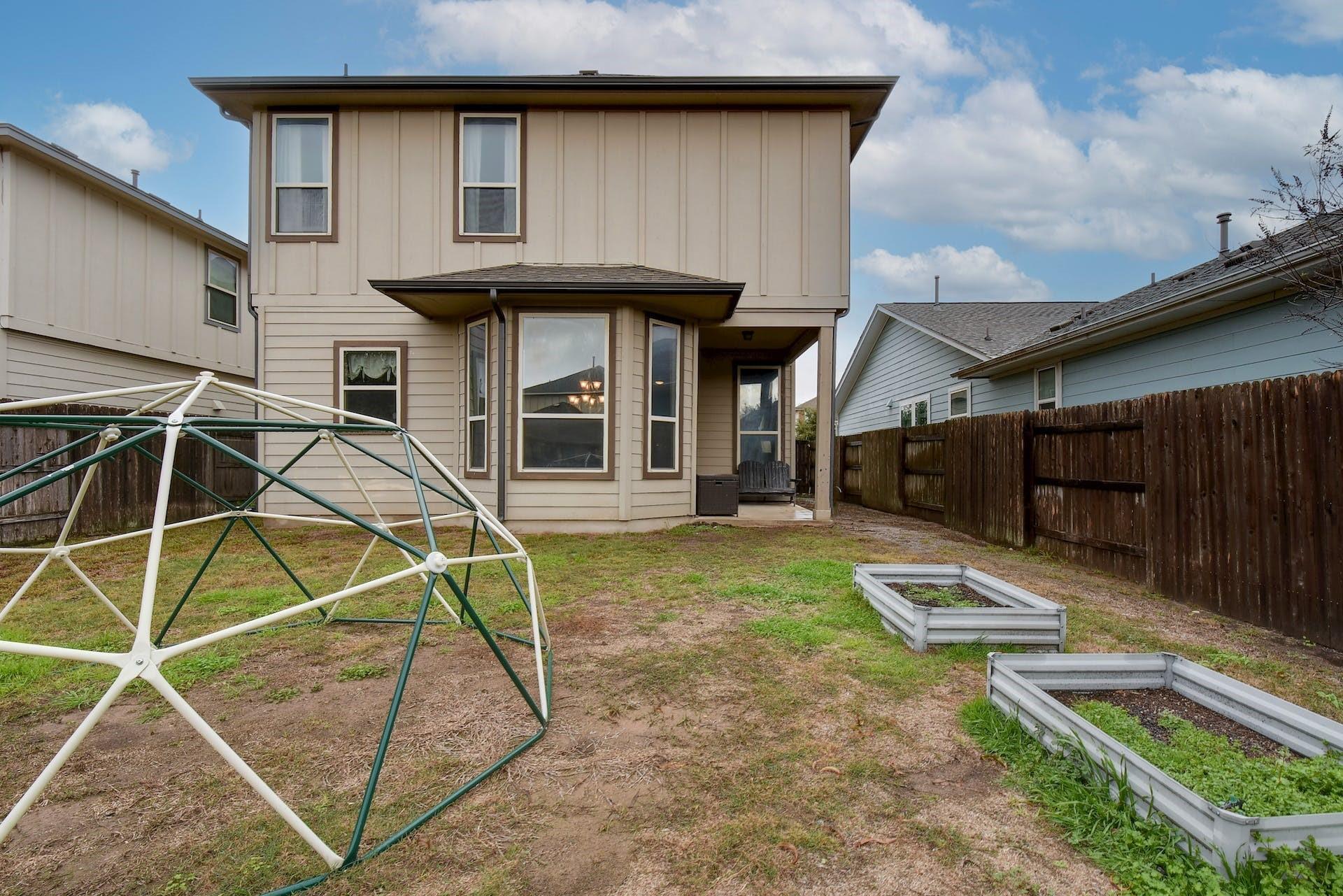 5321 Daimler Dr, Austin, TX 78744