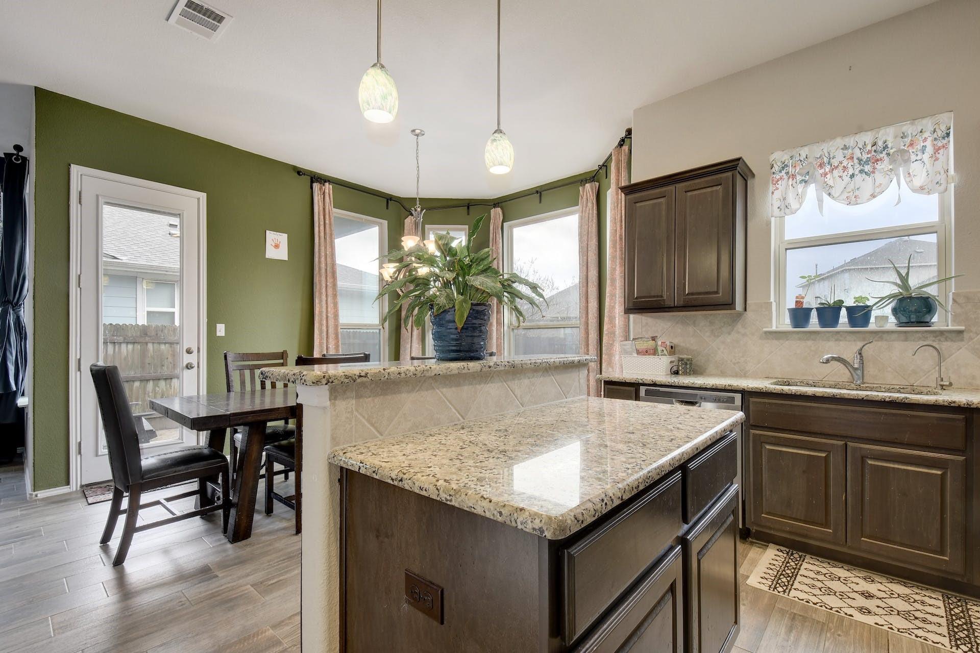 5321 Daimler Dr, Austin, TX 78744