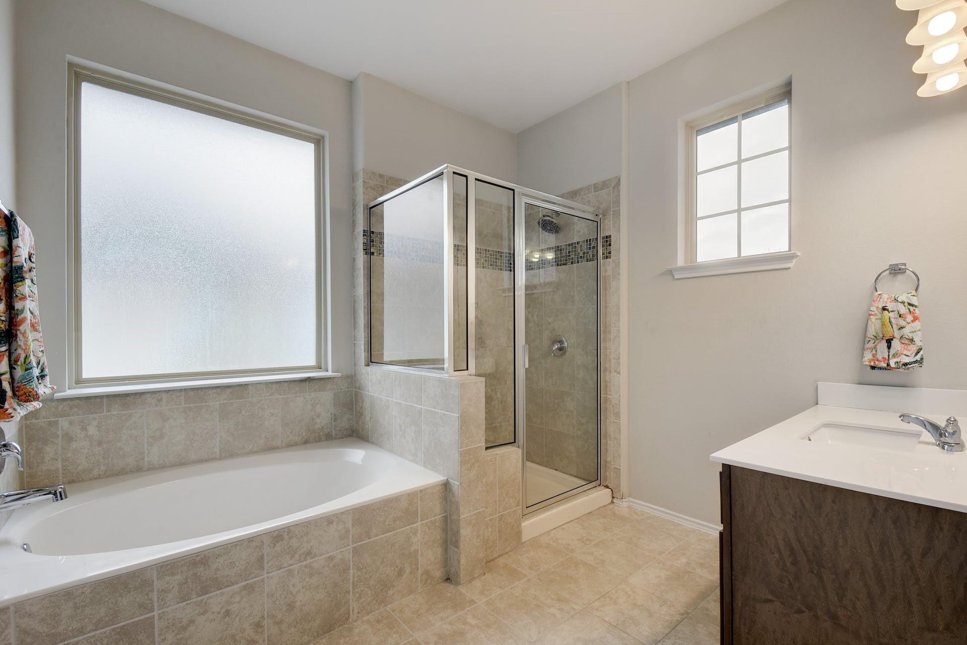 5321 Daimler Dr, Austin, TX 78744