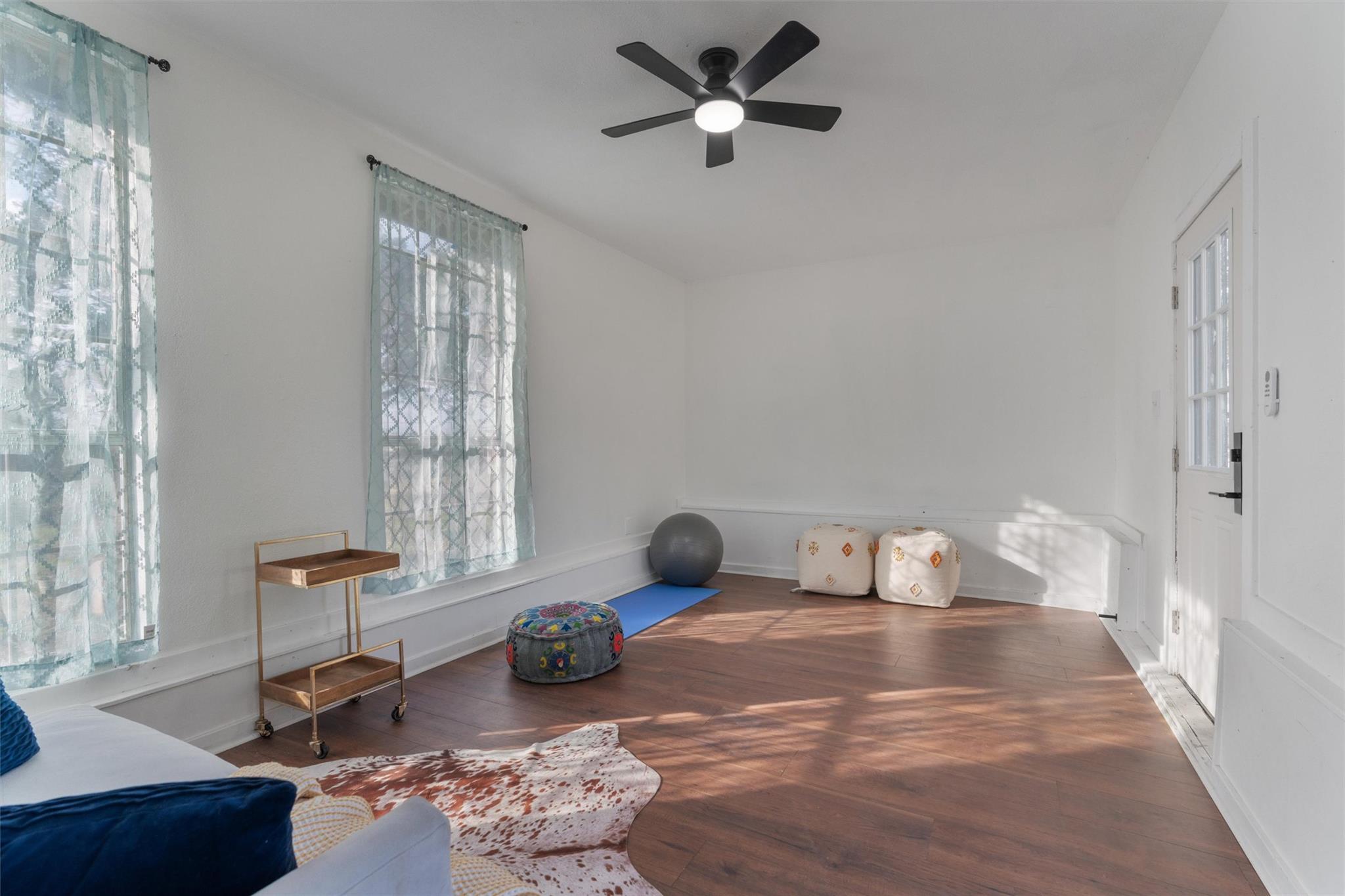 385 Alta Vista Dr, Bastrop, TX 78602