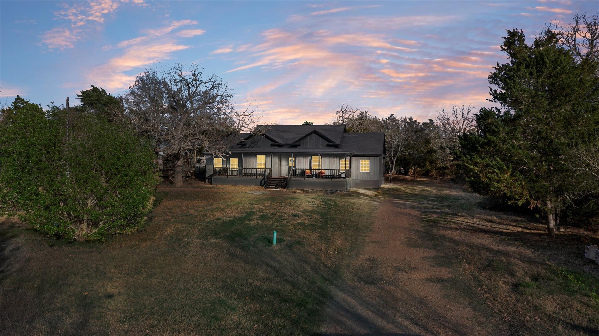 385 Alta Vista Dr, Bastrop, TX 78602