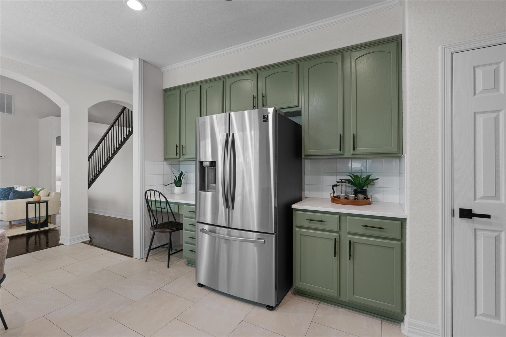 312 Country Club Dr, La Grange, TX 78945