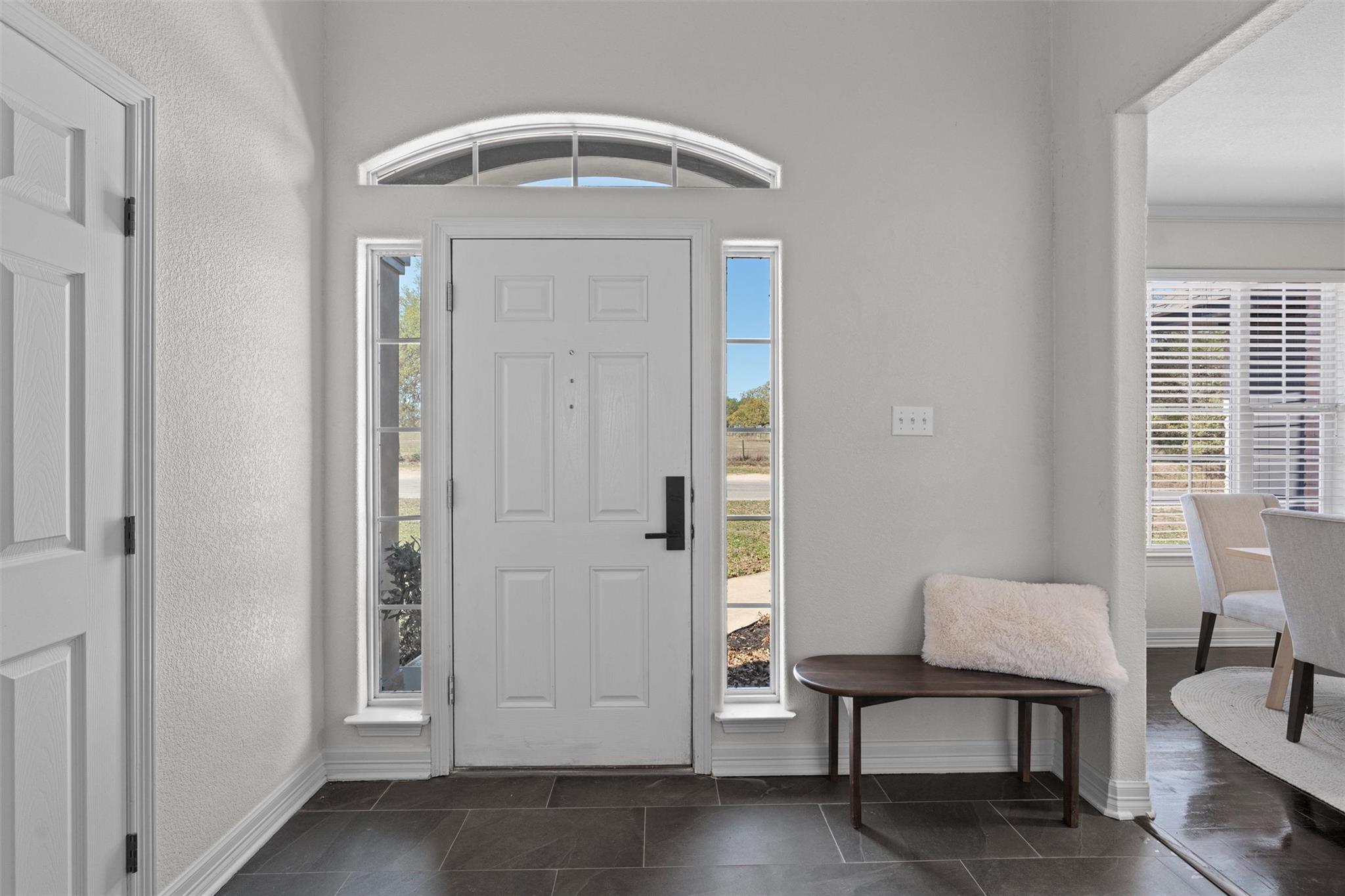 312 Country Club Dr, La Grange, TX 78945