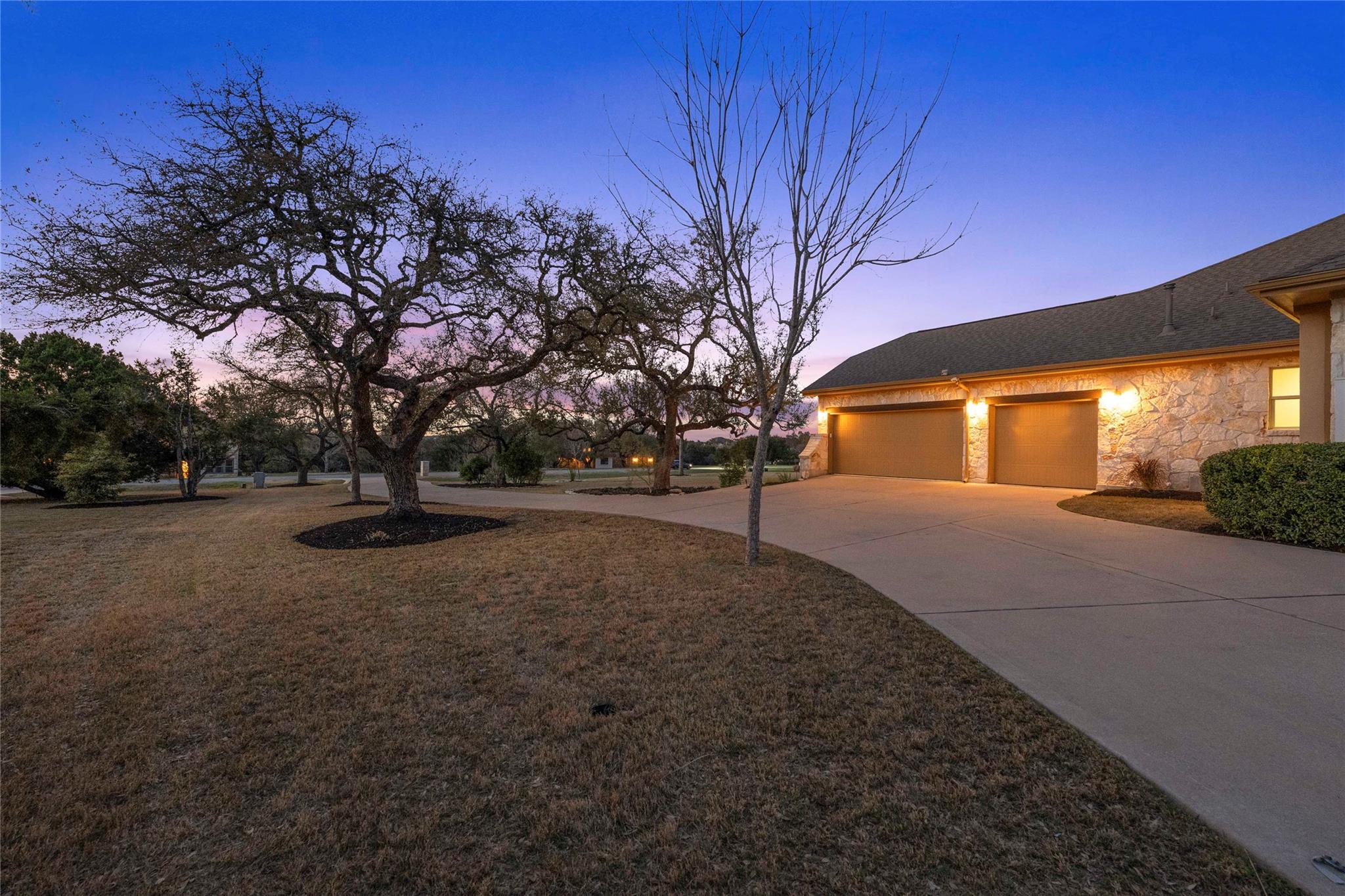 217 Shallow Water Cv, Driftwood, TX 78619
