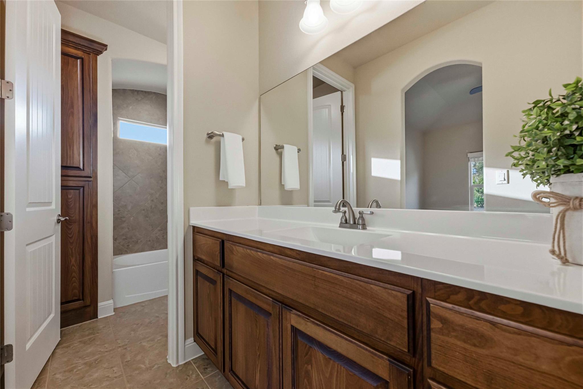 217 Shallow Water Cv, Driftwood, TX 78619