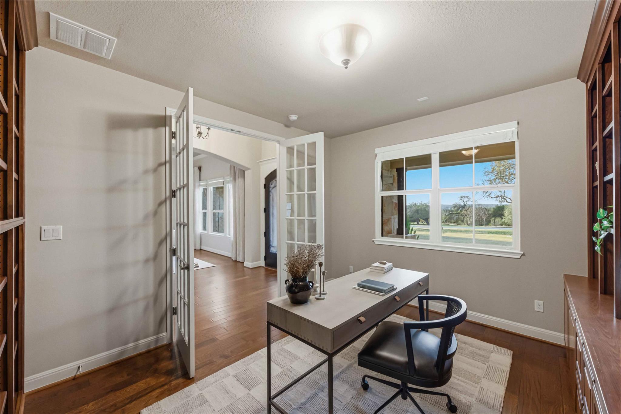 217 Shallow Water Cv, Driftwood, TX 78619