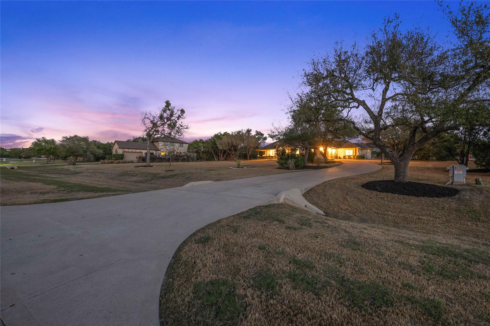 217 Shallow Water Cv, Driftwood, TX 78619