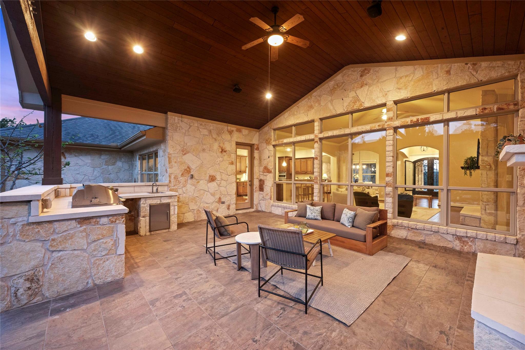 217 Shallow Water Cv, Driftwood, TX 78619