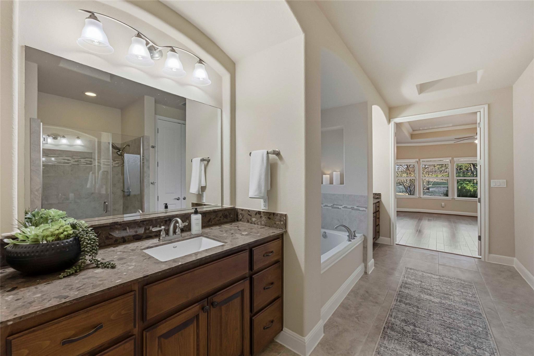 217 Shallow Water Cv, Driftwood, TX 78619