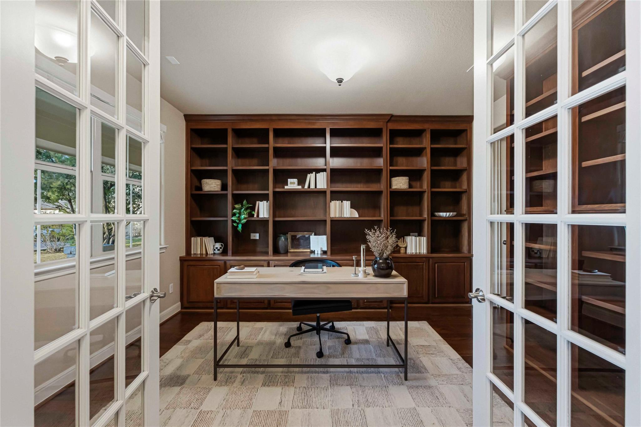 217 Shallow Water Cv, Driftwood, TX 78619