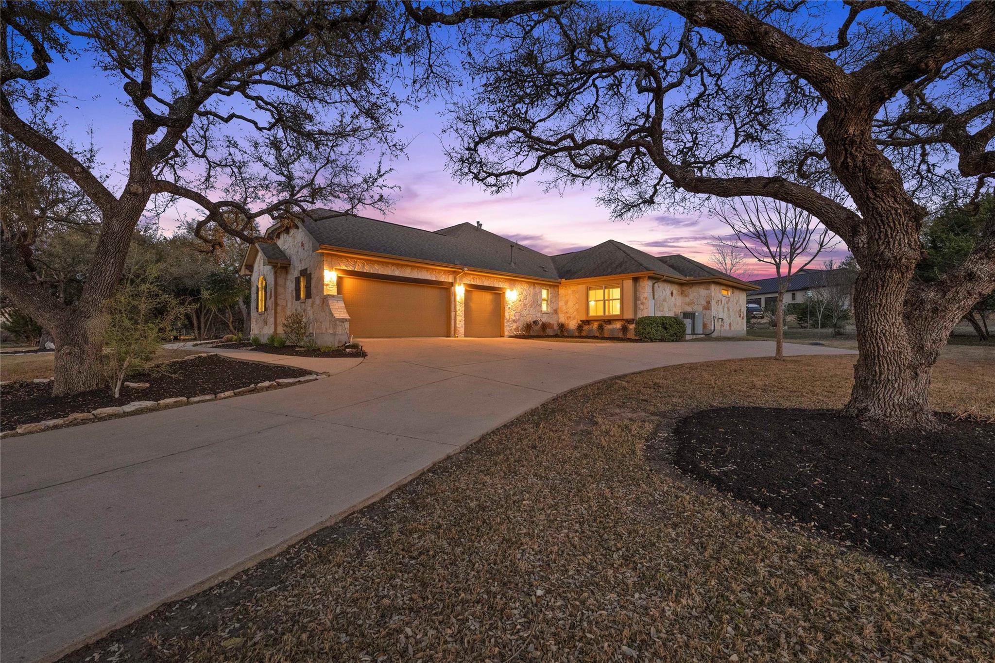 217 Shallow Water Cv, Driftwood, TX 78619