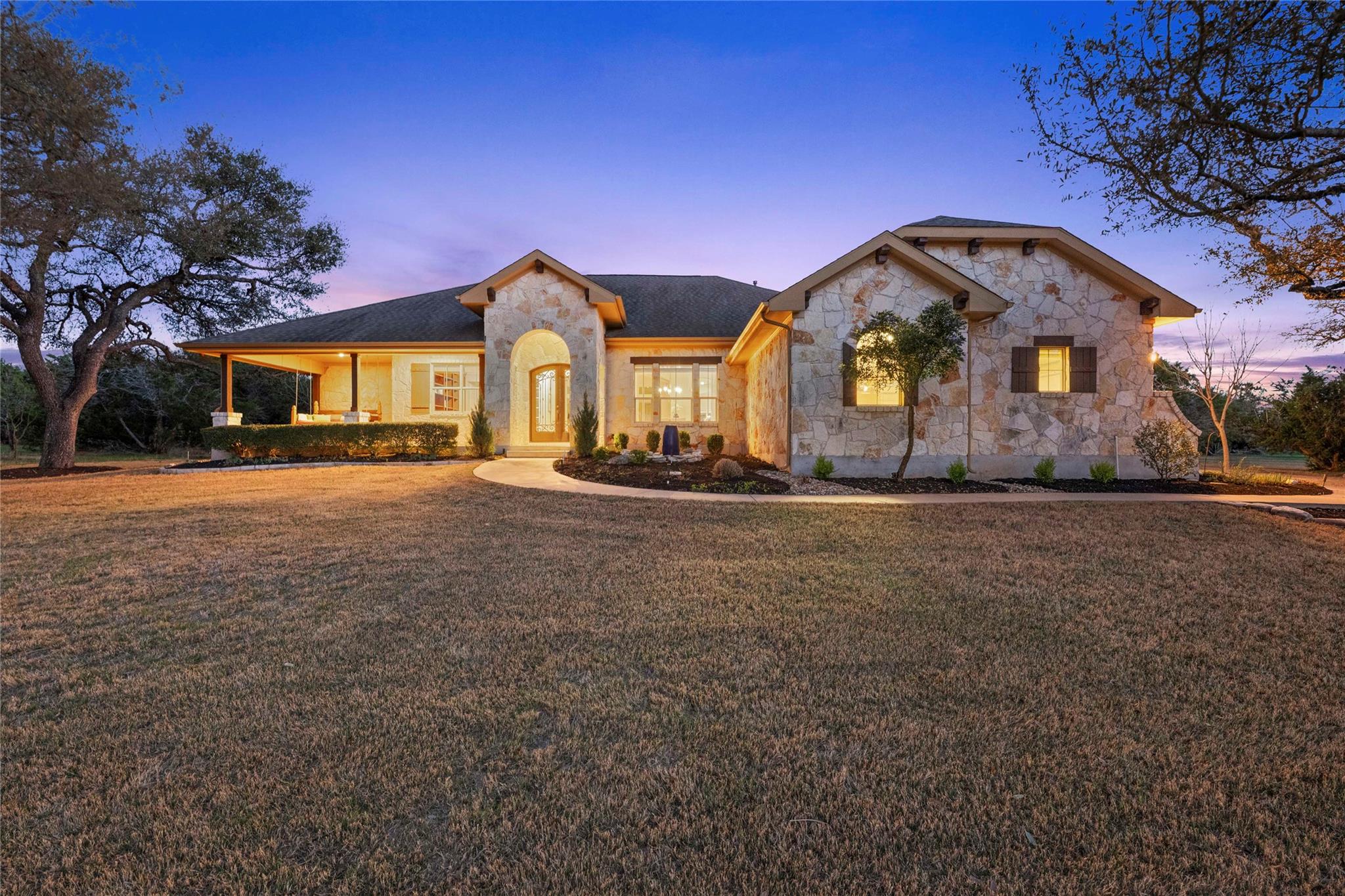 217 Shallow Water Cv, Driftwood, TX 78619