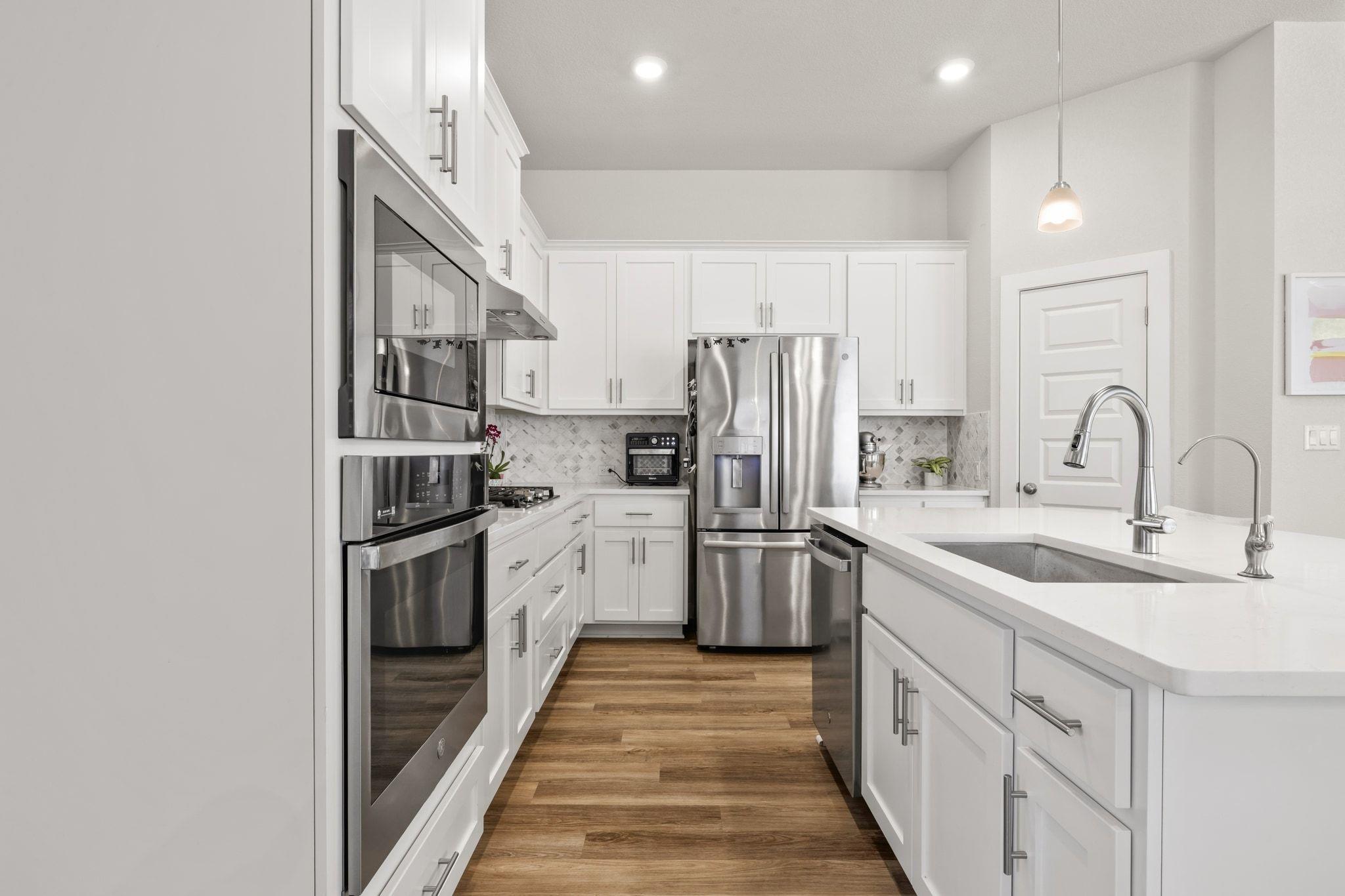 1006 Summer Gln, Georgetown, TX 78628