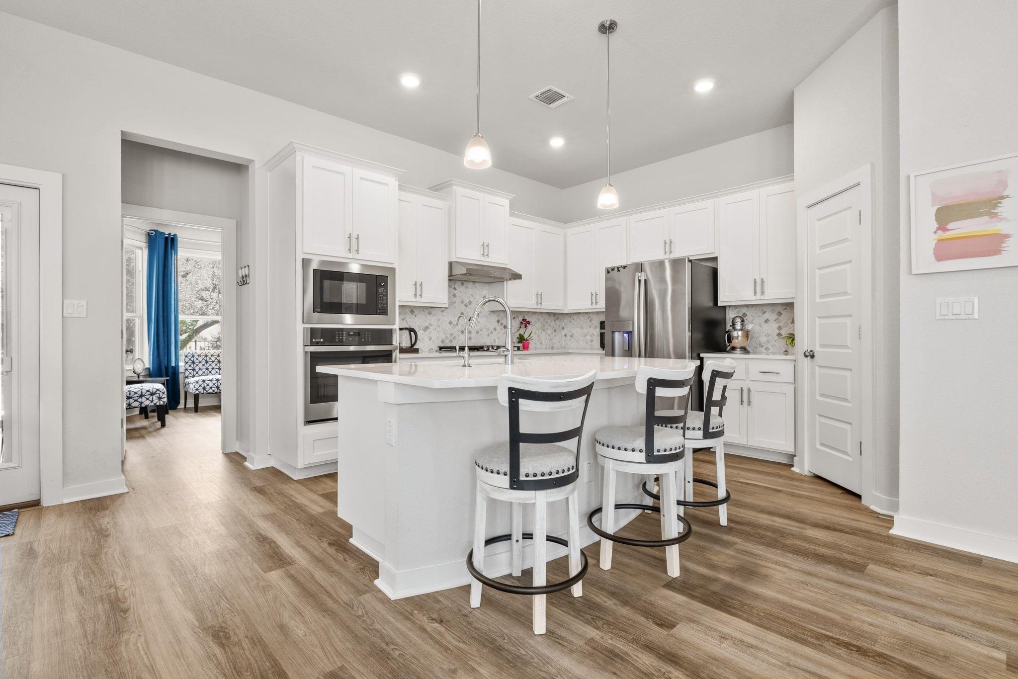 1006 Summer Gln, Georgetown, TX 78628