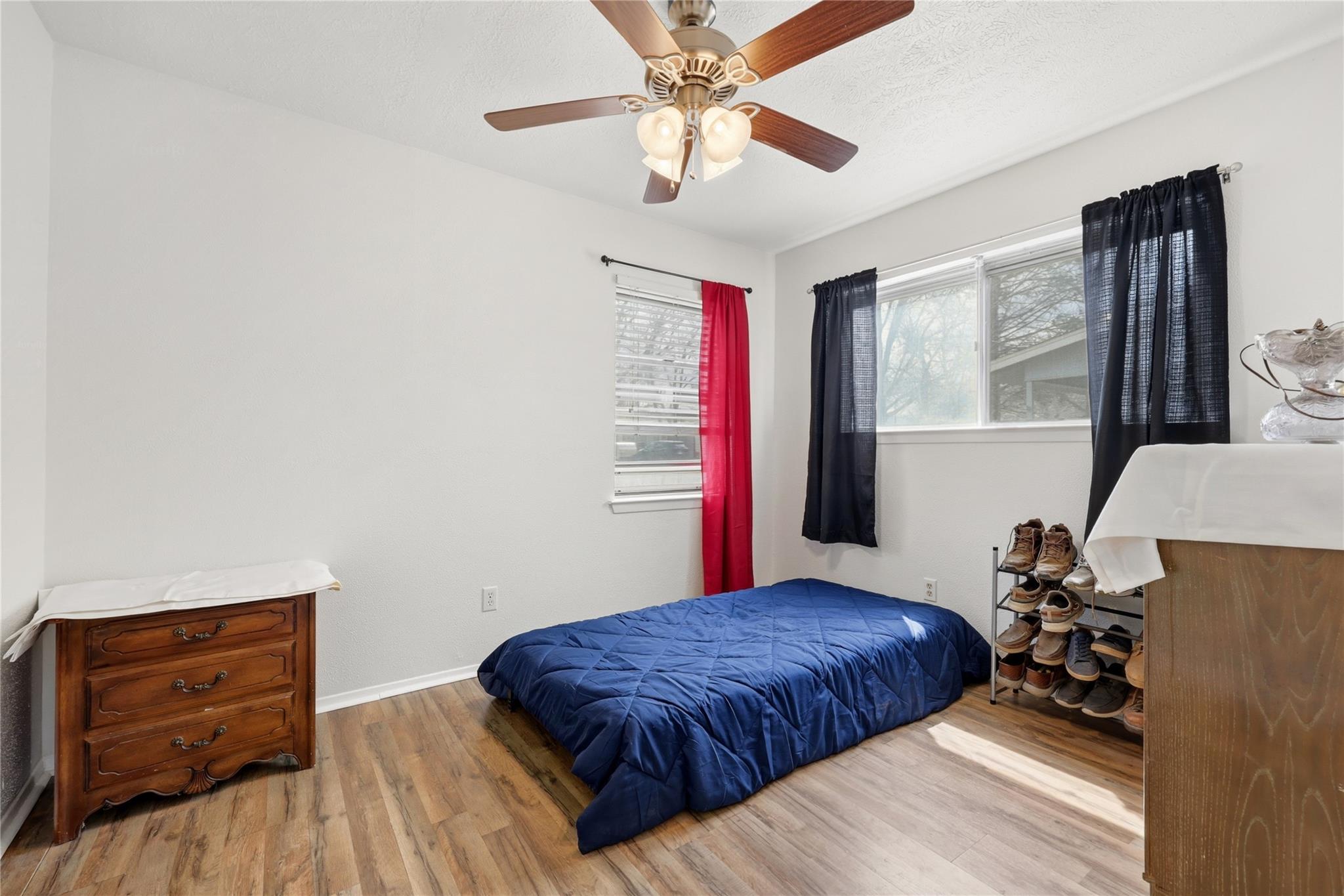 1115 Sycamore St, San Marcos, TX 78666