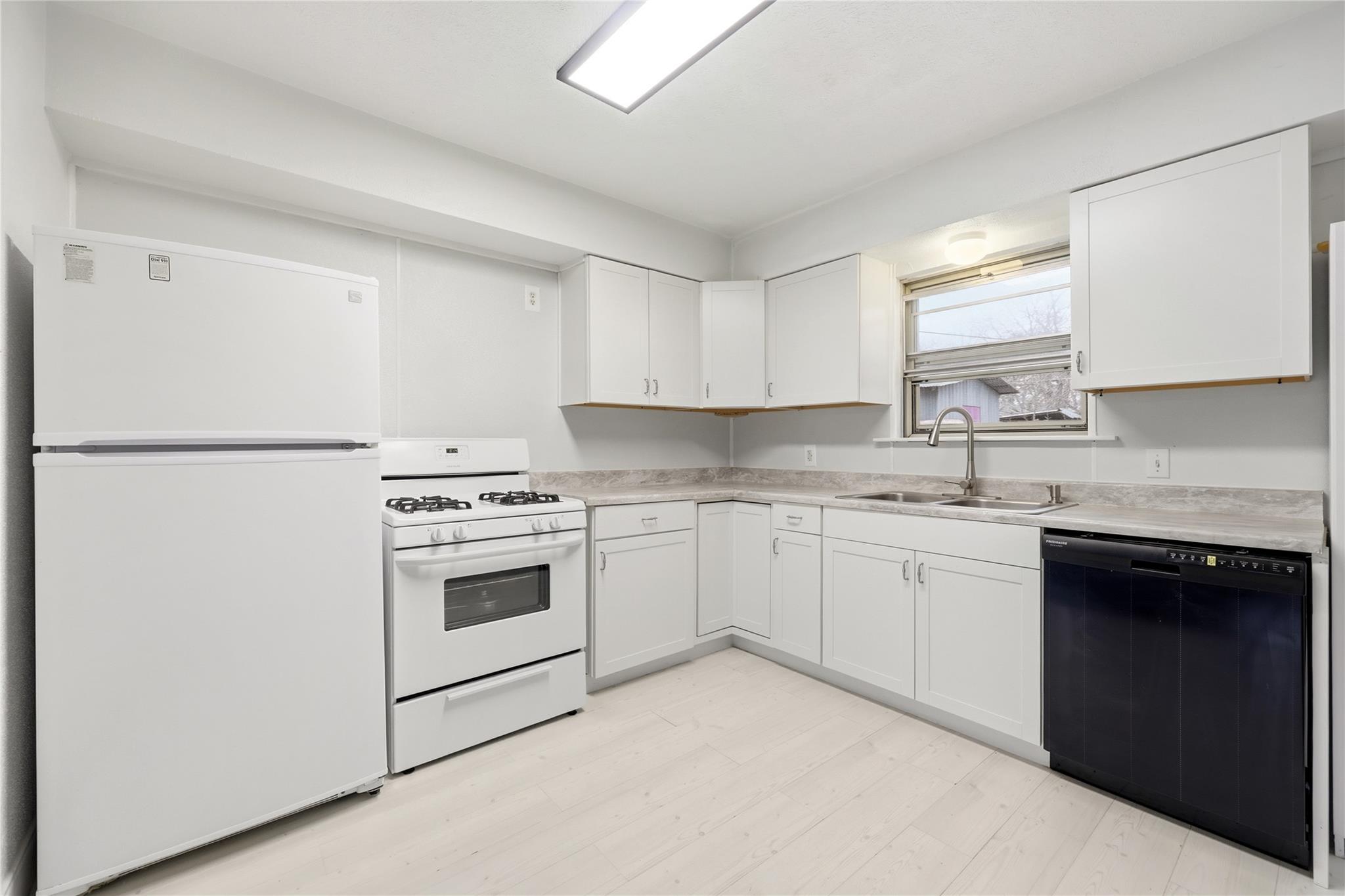 1115 Sycamore St, San Marcos, TX 78666