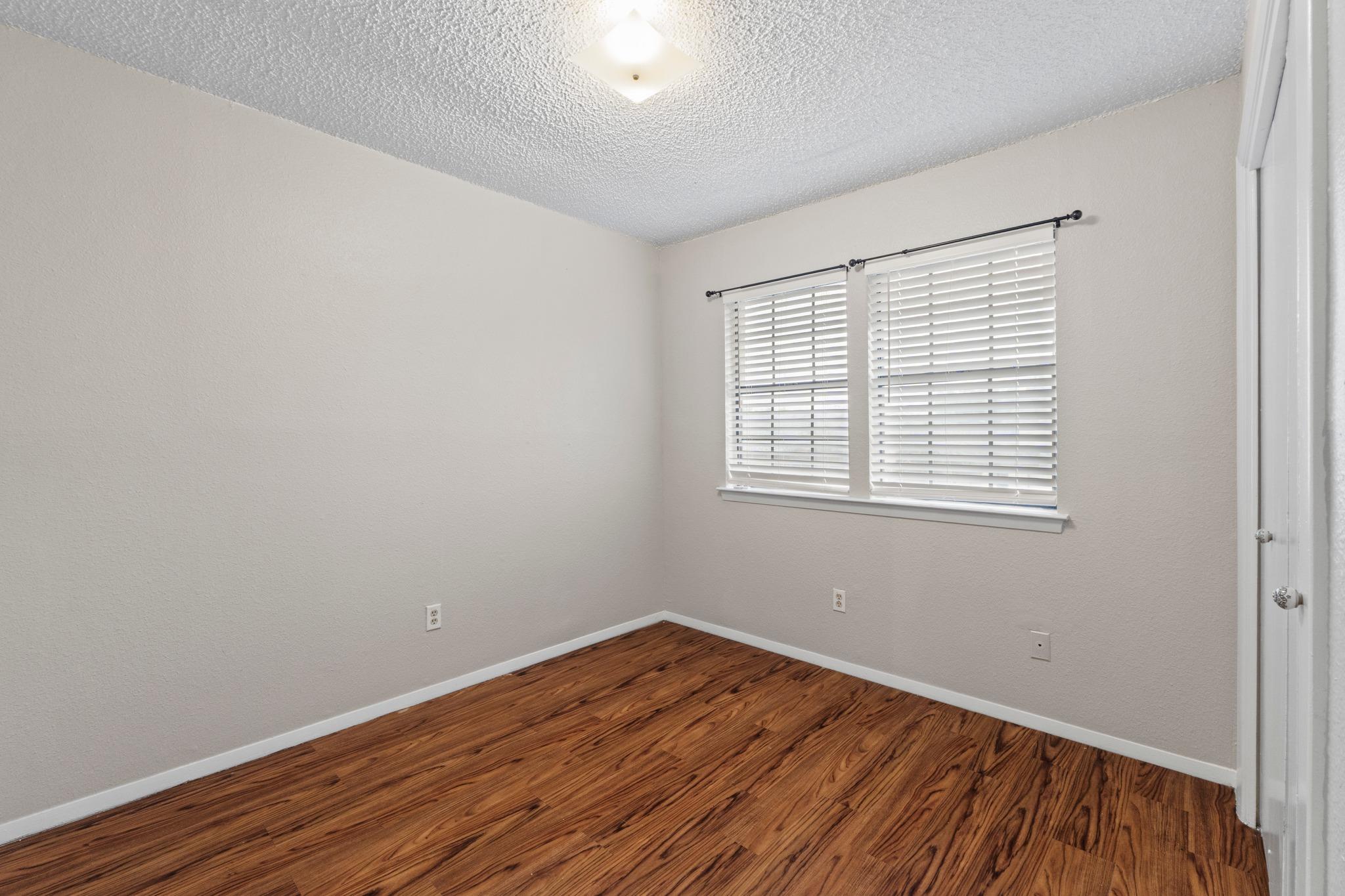 1706 ONION Creek Village Crk # A, Round Rock, TX 78664