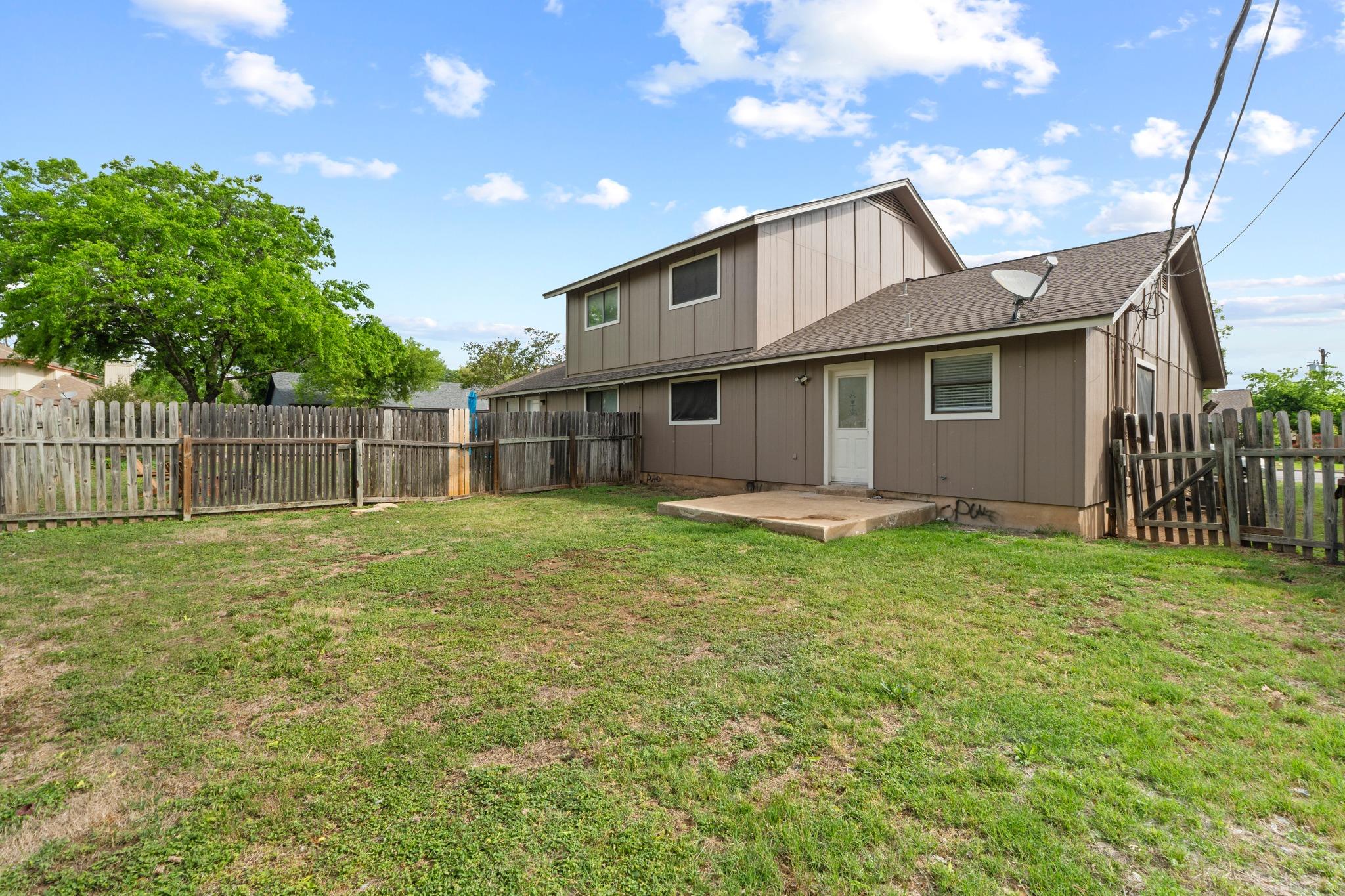 1706 ONION Creek Village Crk # A, Round Rock, TX 78664