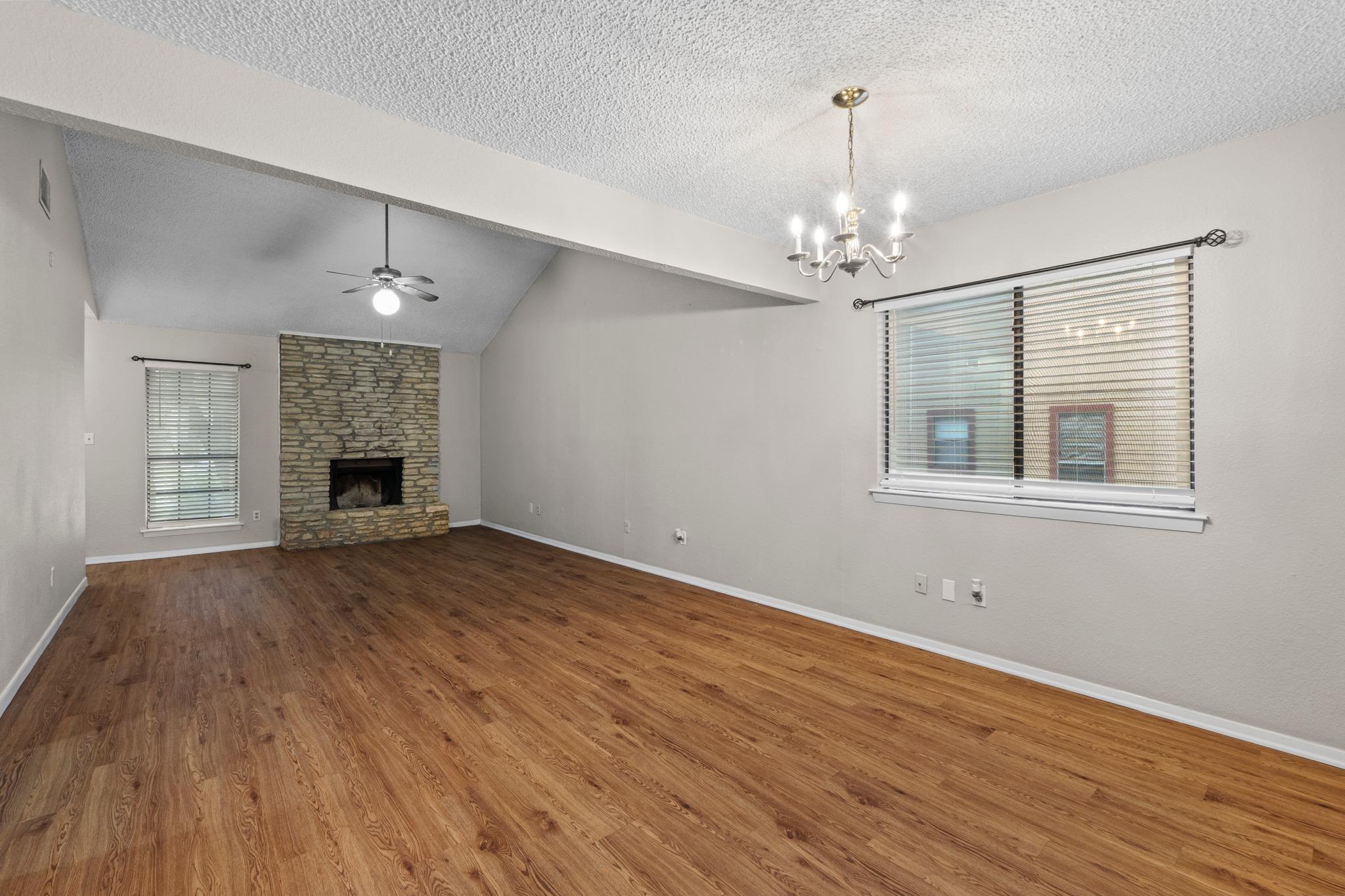 1706 ONION Creek Village Crk # A, Round Rock, TX 78664