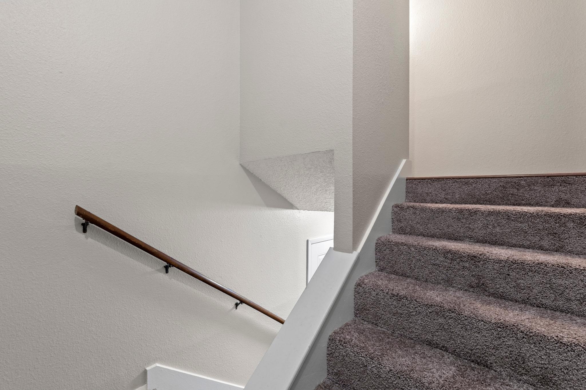 1706 ONION Creek Village Crk # A, Round Rock, TX 78664