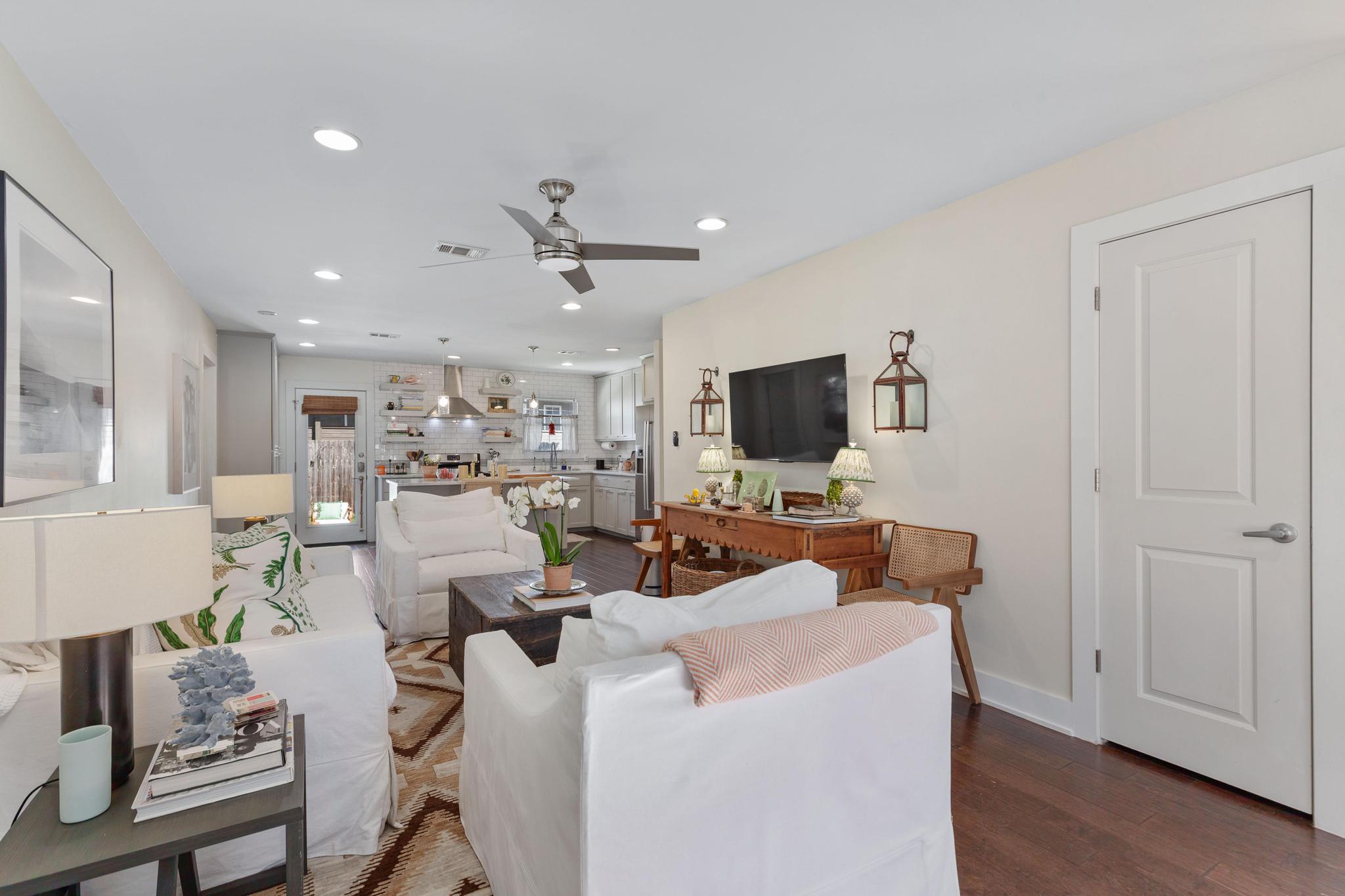 1110 W Oltorf St, Austin, TX 78704