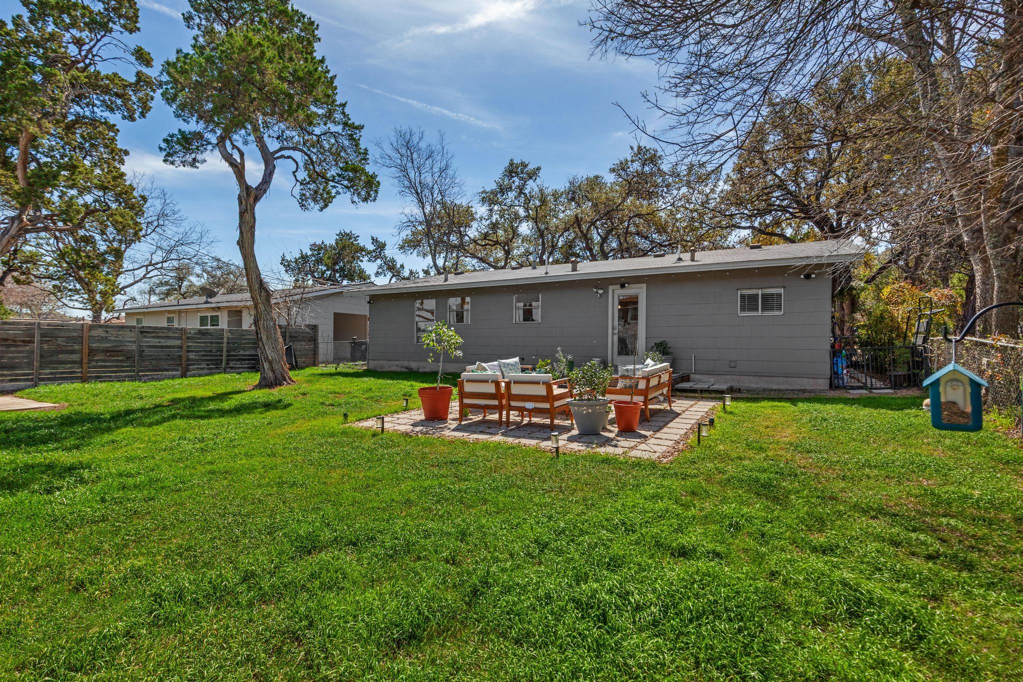 1110 W Oltorf St, Austin, TX 78704