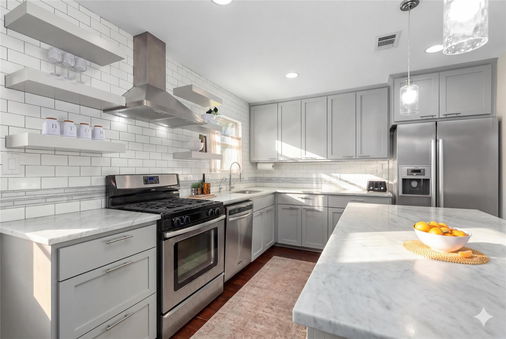 1110 W Oltorf St, Austin, TX 78704