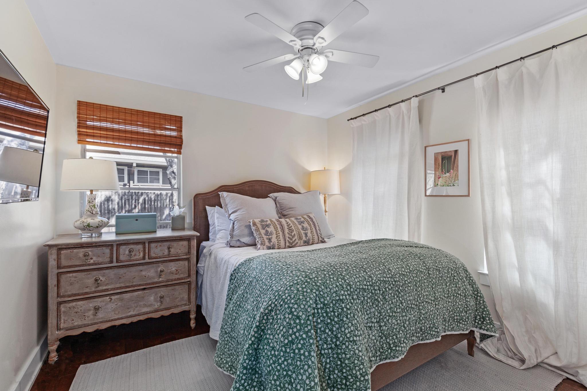 1110 W Oltorf St, Austin, TX 78704