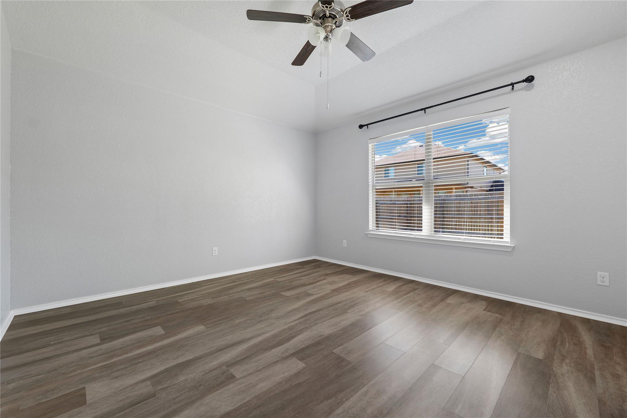 133 Beth Ann Loop, Taylor, TX 76574